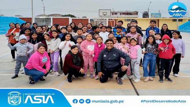 Con gran entusiasmo se viene llevando a cabo el Taller de Danza "Asia, tu talento" organizado por la Municipalidad Distrtal de Asia a través de la Sub Gerencia de Participación Vecinal en donde niños, jóvenes y adultos de todos los anexos del distrito de Asia demuestran su destreza artistica y su talento.
De esta forma, la actual gestión liderada por nuestro alcalde Isaías Alcántara Malásquez sigue apostando por brindar talleres que permitan el desarrollo de nuestra población.
#MunicipalidadDistritalDeAsia
#PorelDesarrollodeAsia
#IsaiasAlcantaraAlcaldedeAsia
