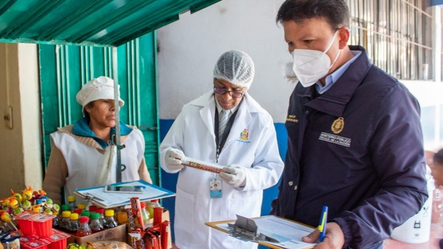 Se realizan acciones conjuntas para garantizar la alimentación saludable en Instituciones Educativas
