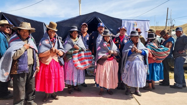 MPP brinda apoyo humanitario en el distrito de Chucuito, centro poblado de Inchupalla para enfrentar el descenso de temperaturas