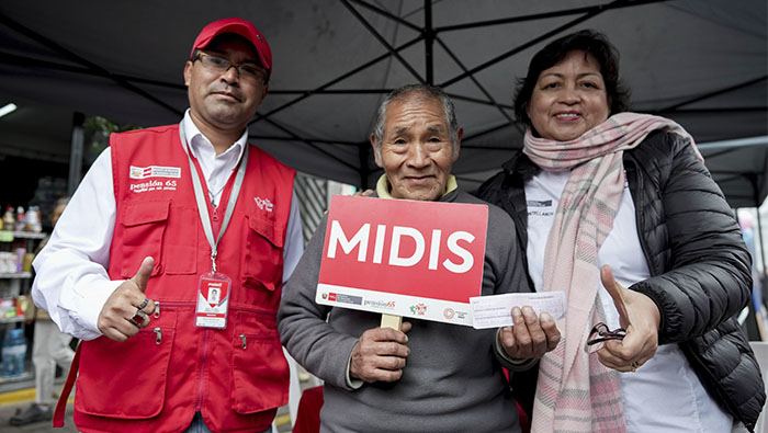 Vecinos participan en campaña gratuita "Justicia en tu barrio".