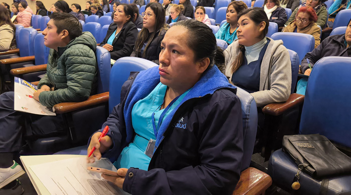 Diris Lima Sur fortalece competencias del personal en atención de casos de dengue y otras enfermedades metaxénicas