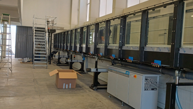 Tacna. – La Contraloría General evidenció que el Laboratorio de Hidráulica e Hidrología de la Escuela Profesional (EP) de Ingeniería Civil de la Universidad Nacional Jorge Basadre Grohmann (UNJBG) no cuenta con una fuente de suministro de energía eléctrica que garantice el funcionamiento del “equipo canal de ensayo pendiente variable”, valorizado en más de S/3 millones, lo cual limita la prestación del servicio educativo a más de 150 estudiantes de dicha carrera profesional.