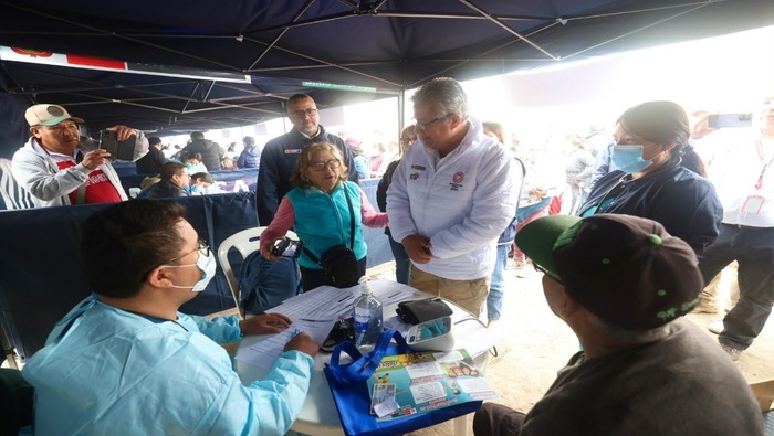 Ministro de Defensa resalta trabajo intersectorial en beneficio de familias y ollas comunes de Villa María del Triunfo