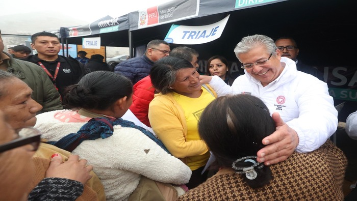 Ministro de Defensa resalta trabajo intersectorial en beneficio de familias y ollas comunes de Villa María del Triunfo