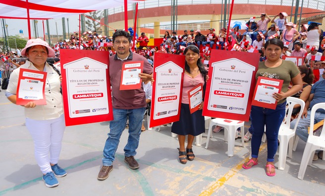 Gobierno Regional y Cofopri suscriben convenio que busca agilizar formalización y registrar títulos de viviendas en la SUNARP.