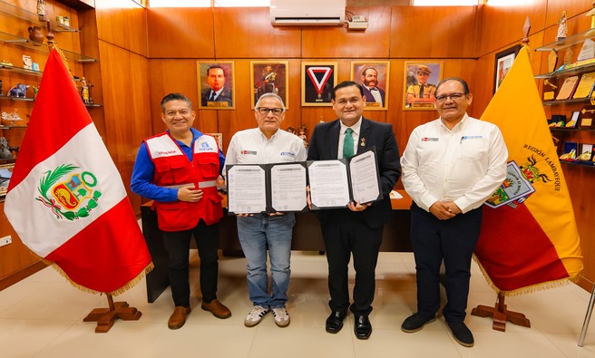 Gobierno Regional y Cofopri suscriben convenio que busca agilizar formalización y registrar títulos de viviendas en la SUNARP.