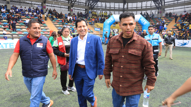 •	Delegaciones de los centros educativos de Lima Este participaron del evento deportivo.