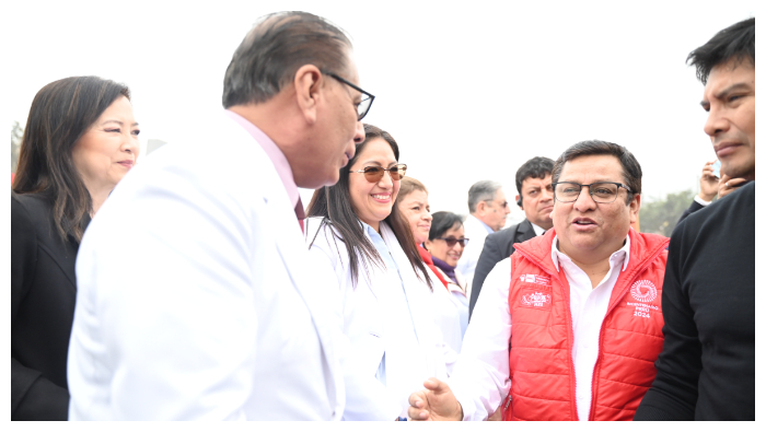 El Dr. Carlos Urbano Durand, afirmó que el personal médico asistencial del INSN está siempre presto a colaborar en este tipo de actividades a beneficio de los menores que son los más vulnerables.