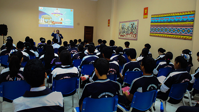 Tribunal Constitucional realizó charla académica “La Constitución en el cole” en el colegio Karl Weiss de Chiclayo