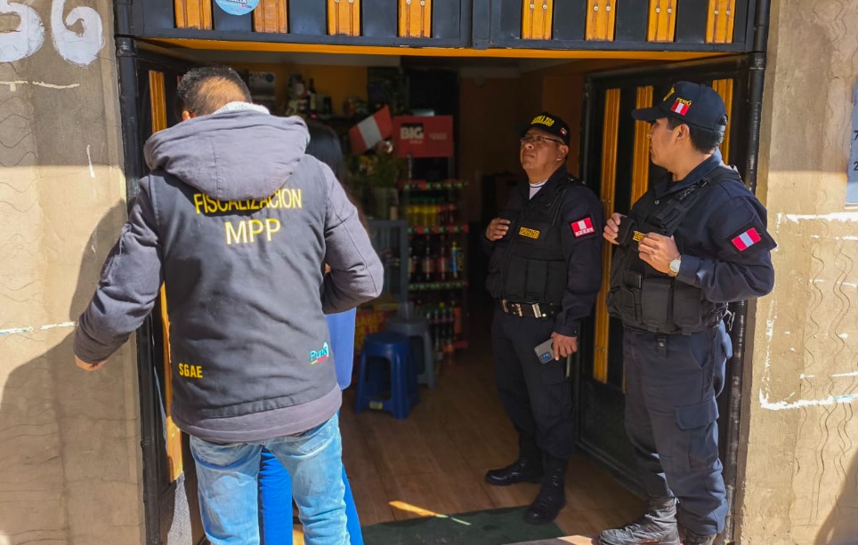 La Municipalidad de Puno clausura a cantina ubicada en la plataforma magisterial
