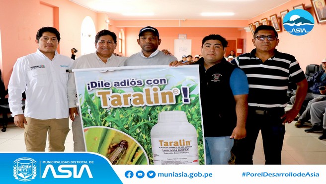 Con gran éxito se realizó el ❞𝑻𝑨𝑳𝑳𝑬𝑹 𝑫𝑬 𝑪𝑨𝑷𝑨𝑪𝑰𝑻𝑨𝑪𝑰𝑶́𝑵 𝑻𝑬́𝑪𝑵𝑰𝑪𝑨 𝑷𝑨𝑹𝑨 𝑳𝑶𝑺 𝑨𝑮𝑹𝑰𝑪𝑼𝑳𝑻𝑶𝑹𝑬𝑺 𝑫𝑬𝑳 𝑫𝑰𝑺𝑻𝑹𝑰𝑻𝑶 𝑫𝑬 𝑨𝑺𝑰𝑨❞ en el Auditorio del Palacio Municipal, en donde participaron productores agrícolas de los diferentes anexos de nuestro distrito.
Este taller tuvo como objetivo que nuestros productores agrarios obtengan mayor información sobre el manejo agronómico en cultivo palto y el manejo integrado de plagas, enfermedades y nutrición en cultivo de durazno y manzana.  
Nuestro alcalde Isaías Alcántara, sigue incentivando el sector agrícola en nuestro Distrito y reafirma su compromiso de apoyo hacia nuestros agricultores.