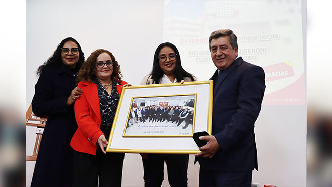 Corte del Callao realizó ceremonia de despedida y reconocimiento a servidor Richard Vera Calderón