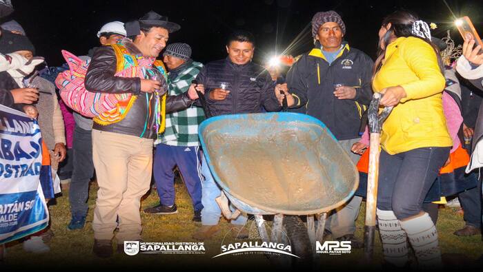 INICIO DE OBRA: cambio de tubería de la red matriz de agua del Jr. San Martín tramo Av. Fidel Miranda - Jr. Parra del Riego