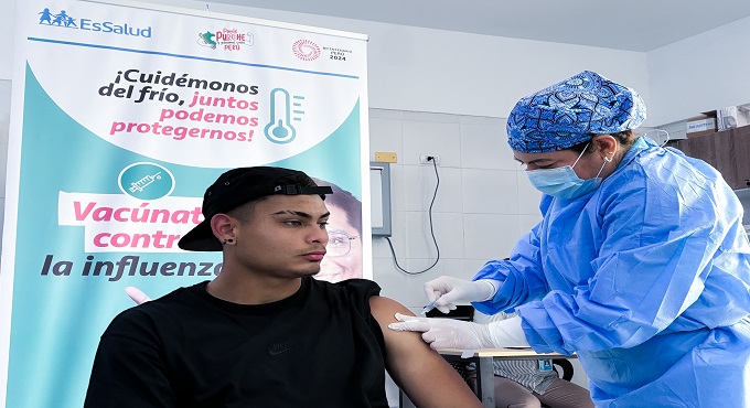 Alianza Lima se suma a campaña de vacunación de EsSalud contra la influenza