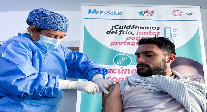 Alianza Lima se suma a campaña de vacunación de EsSalud contra la influenza