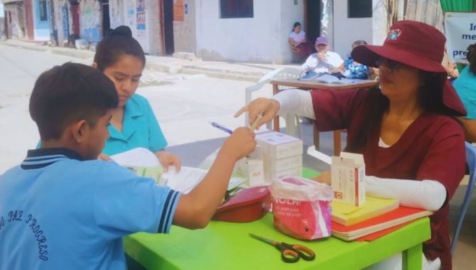 Campaña médica en alto de los castillos 