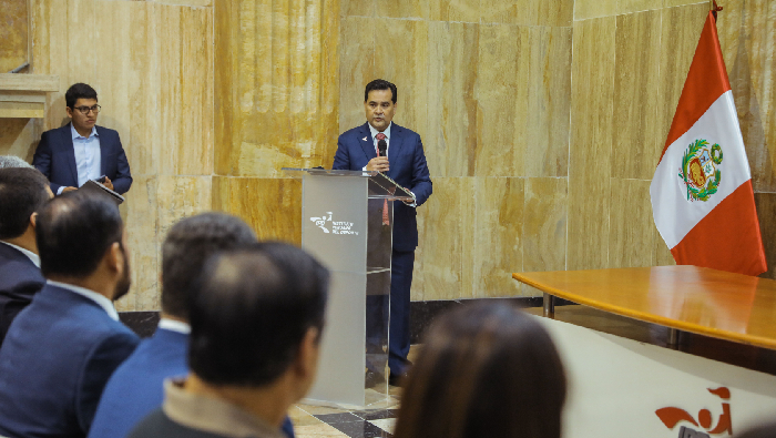 • En presencia del titular de Educación, Morgan Quero.