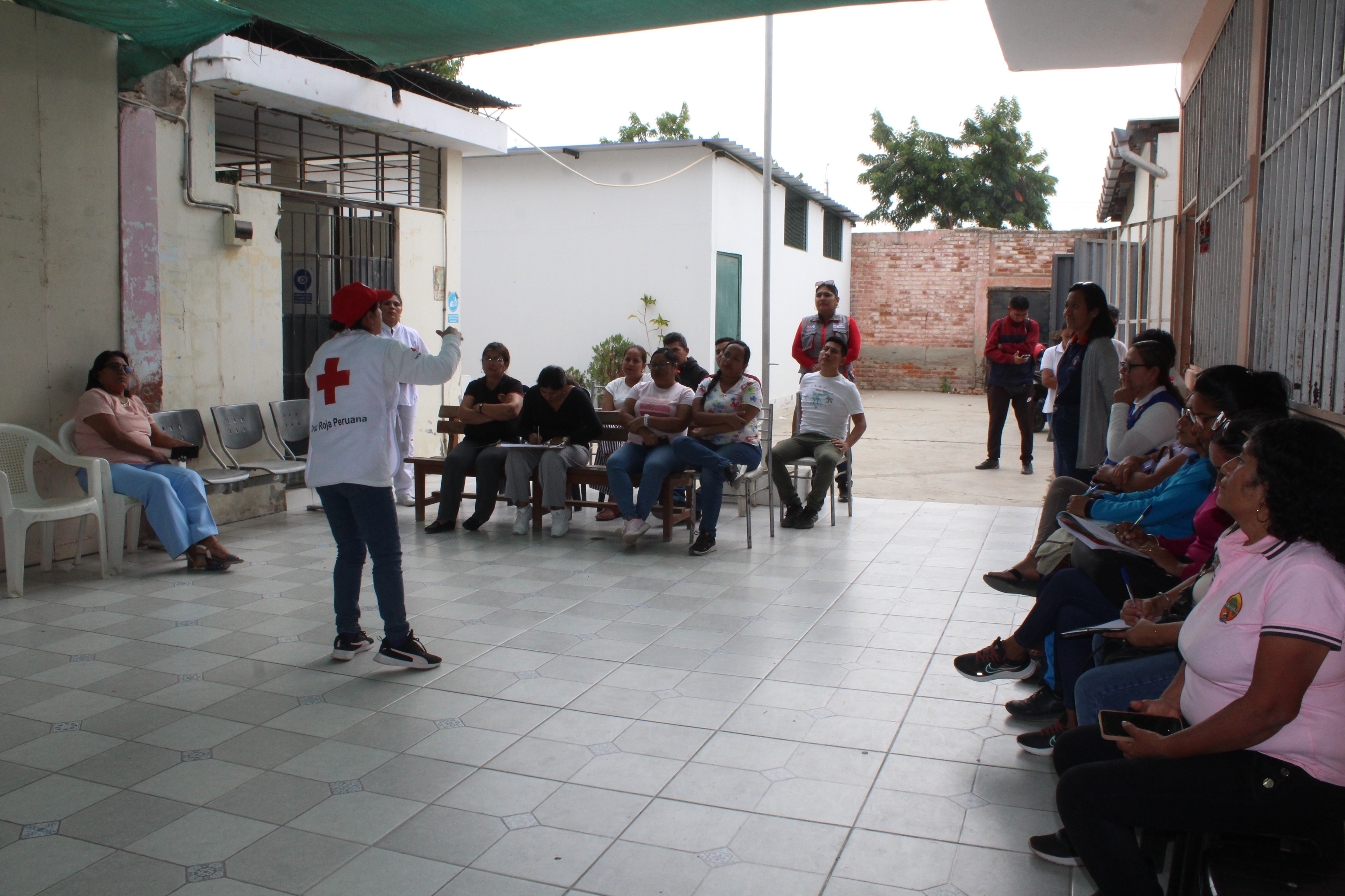 Capacitación de “Primeros Auxilios” para trabajadores de UGEL Piura
