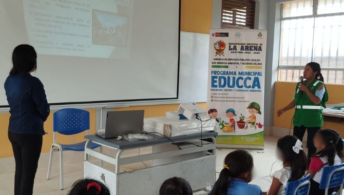 Capacitación y juramentación de promotores ambientales