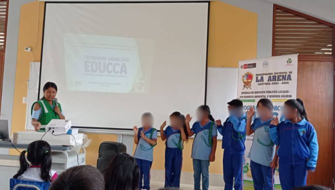 Capacitación y juramentación de promotores ambientales