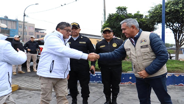 Alcalde Fernando Cárdenas lidera operativo "Amanecer Seguro" en la provincia