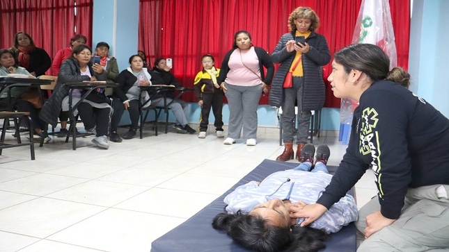 Emprendedores participaron de capacitación en primeros auxilios y prevención de riesgos 