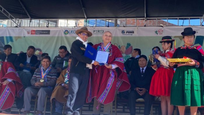 Héroes del Campo: Gobierno entrega más de 11 mil títulos de propiedad en Puno y reconoce a productores agrícolas, pecuarios y forestales