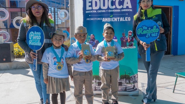 ¡Fortaleciendo la educación ambiental! Gerencia de Residuos Sólidos realiza capacitación a estudiantes