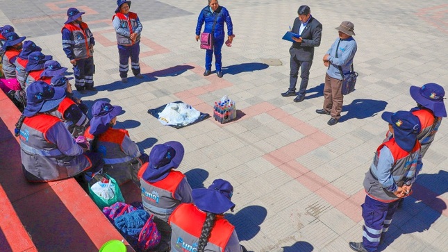 Concejo Municipal realiza supervisión inopinada a las trabajadoras de limpieza pública de la Gerencia Integral de Residuos Sólidos