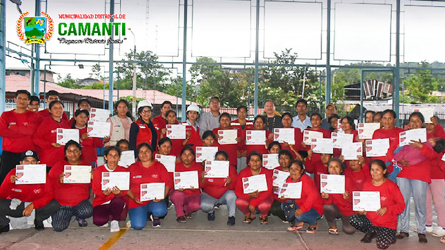 Entrega de Constancia de Trabajo a Participantes en el Programa Llank´asun Perú