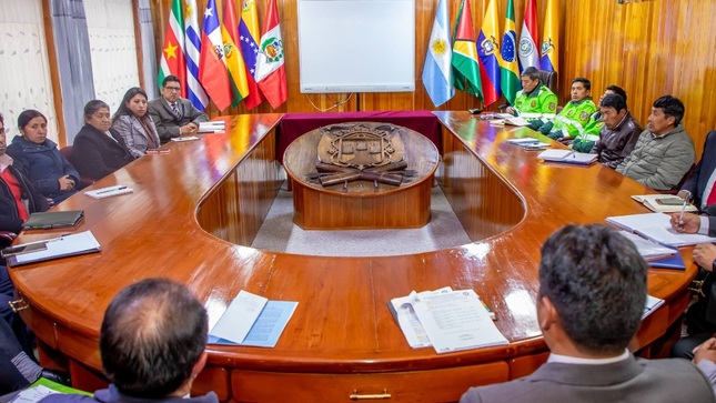 Para fortalecer el trabajo en seguridad a la ciudadanía, se realizó una reunión extraordinaria