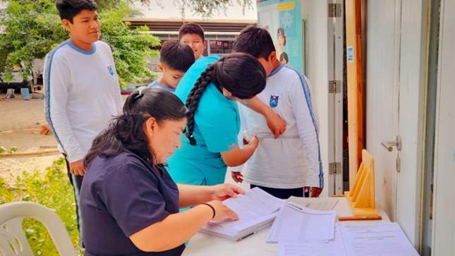 La gestión del Gobierno Regional liderada por el Abg. Luis Neyra continúa firme con el compromiso para cuidar la salud y el bienestar integral de los adolescentes, promoviendo una atención preventiva y educativa desde una etapa temprana.