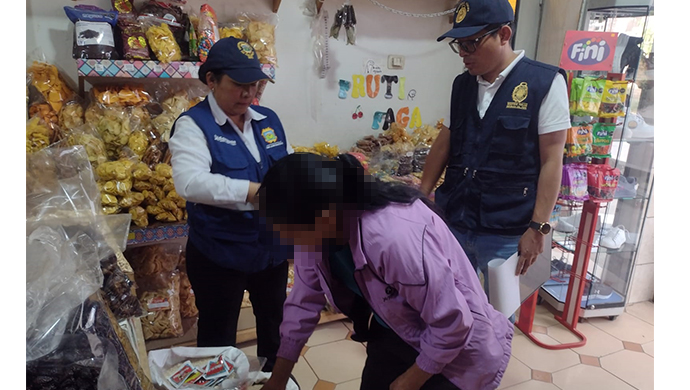 Fiscalía de Prevención halló deficiencias y productos vencidos en bodegas de Huamanga
