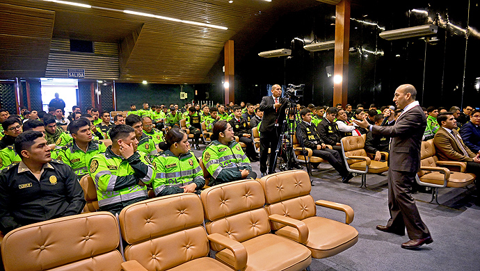 Ministerio Público capacita en redacción de actas al personal de diferentes divisiones policiales de Lima