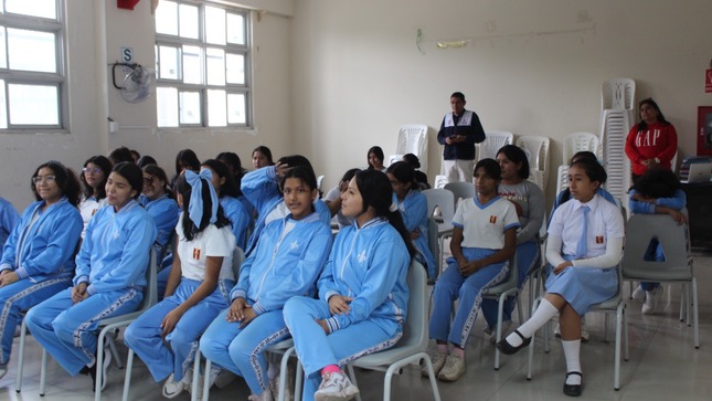 Taller sobre "PREVENCIÓN DE DROGAS Y VIOLENCIA ESCOLAR”