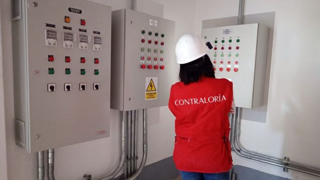 La Contraloría General advirtió que la Municipalidad Distrital de Sícchez (Ayabaca) dio conformidad a una valorización de la obra de recuperación de los servicios de salud del centro de salud de esta localidad, pese a existir partidas contractuales incompletas, deficientes y no ejecutadas por el contratista. Esta situación genera el riesgo de pago por trabajos no ejecutados en detrimento de la entidad y es causal de aplicación de otras penalidades. La inversión del proyecto supera los S/ 23 millones.