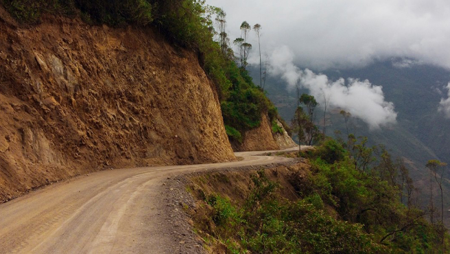 Mediante un informe de control específico, la Contraloría General reportó pérdidas por más de 32 mil soles en pagos irregulares que realizó el Instituto de Vialidad de la Municipalidad de Huancayo a la contratista a cargo del mantenimiento de los caminos vecinales en los tramos Lampa - Lucma - Llacsapirca, en el distrito de Pariahuanca en el año 2022.