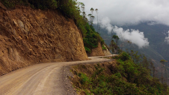 Mediante un informe de control específico, la Contraloría General reportó pérdidas por más de 32 mil soles en pagos irregulares que realizó el Instituto de Vialidad de la Municipalidad de Huancayo a la contratista a cargo del mantenimiento de los caminos vecinales en los tramos Lampa - Lucma - Llacsapirca, en el distrito de Pariahuanca en el año 2022. 
