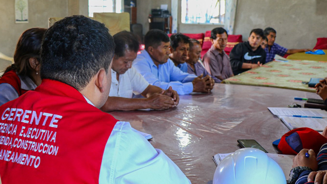 La Gerencia Ejecutiva de Vivienda, Construcción y Saneamiento visita para supervisar los sistemas de servicios básicos en la zona rural.