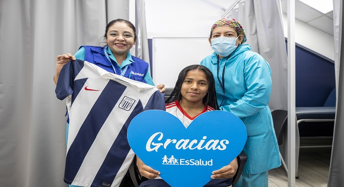Red Prestacional Almenara saca tarjeta roja a la influenza y va inmunizando más de 20 mil personas en lo que va del año 2024