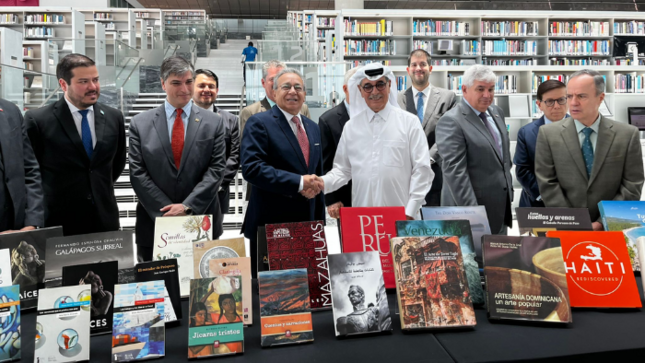 Embajada del Perú en Qatar promociona la literatura peruana con donación de libros a la Biblioteca Nacional de Qatar