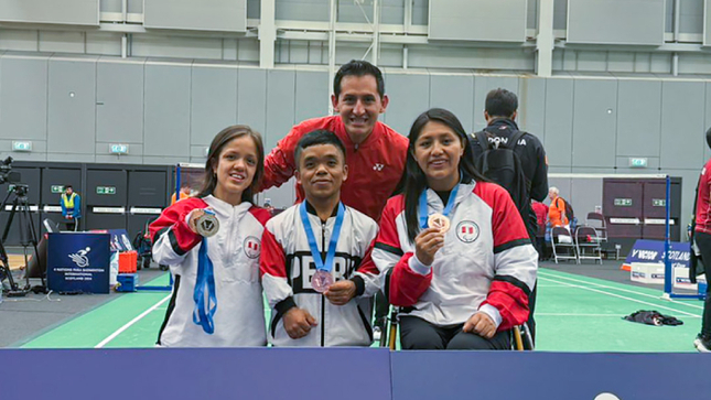parabádminton