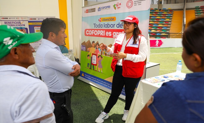 Más de 108,000 interacciones entre Cofopri y usuarios durante el primer semestre del año fueron para buscar el saneamiento físico-legal de sus viviendas.