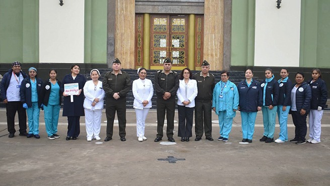 Chorrillos: miembros del Ejército peruano se protegen contra la influenza 