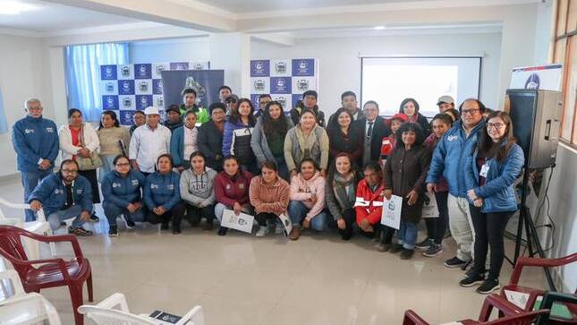 📌Con la finalidad de involucrar a los doce (12) distritos de la provincia de Cajamarca, la Municipalidad Provincial de Cajamarca a través de la oficina de Planeamiento y Presupuesto, viene desarrollando los talleres participativos el cual se desarrolló en el distrito de Namora.
🤝Con una concurrida asistencia de la población namorina y sus autoridades, se logró elaborar los primero planes con miras a la elaboración de proyectos viables que mejoren la calidad de vida de los ciudadanos del distrito en mención.