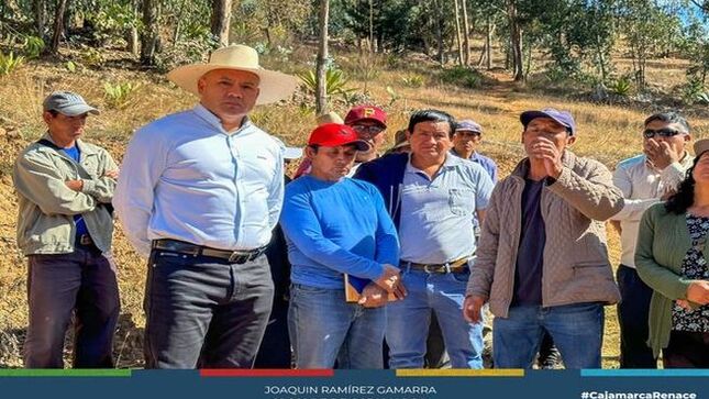 El alcalde provincial de Cajamarca, Joaquín Ramírez Gamarra, se encuentra en la zona de Calispuquio para coordinar acciones de una próxima apertura de calle que podrá conectar directamente a la Av. Independencia. Esta próxima apertura permitirá mejorar la transitabilidad y la calidad de vida de los vecinos.
