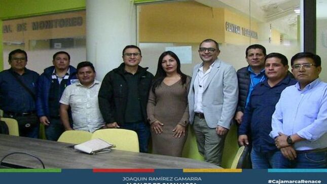 La Municipalidad Provincial de Cajamarca aprobó el expediente técnico del proyecto "MEJORAMIENTO Y AMPLIACIÓN DE LOS SERVICIOS DE INFORMACIÓN DE LA MUNICIPALIDAD PROVINCIAL DE CAJAMARCA", elaborado por la empresa COVALCO. Este proyecto crucial busca mejorar la seguridad e integración en las comunicaciones de nuestra ciudad.
📆 Se hizo la entrega de terreno para la ejecución de la obra a la empresa contratista HYTERA, quien se encargará de llevar a cabo el proyecto en un plazo de 90 días calendarios, con un presupuesto de casi 10 millones de soles.
🔍 La supervisión de la obra estará a cargo de la empresa CALMET SAC, que se ha comprometido a garantizar que la ejecución se realice conforme al expediente técnico, asegurando que en 90 días se entregue una obra adecuada para mejorar la seguridad y las comunicaciones en Cajamarca.
