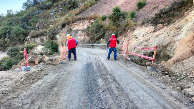 La Contraloría General de la República alertó al Gobierno Regional de Ayacucho que la obra de mejoramiento del servicio de transitabilidad del camino vecinal tramo San Miguel-Yanasraccay (ruta AY-624 y AY-604) y tramo Erapampa-Centro Unión (ruta AY-624 y AY-623), en el distrito de Huanta y que cuenta con un presupuesto de S/ 29 millones, se viene ejecutando sin la participación del supervisor de obra.