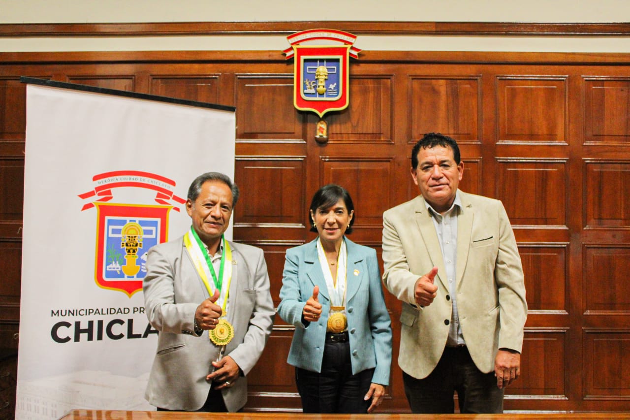 alcaldes de reque cayalti y alcaldesa janet cubas