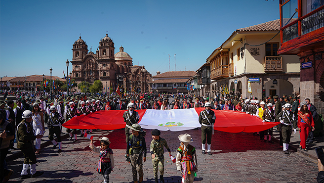Presidenta de la Corte de Cusco participó de la Ceremonia de Renovación de Juramento a la Fidelidad a la Bandera